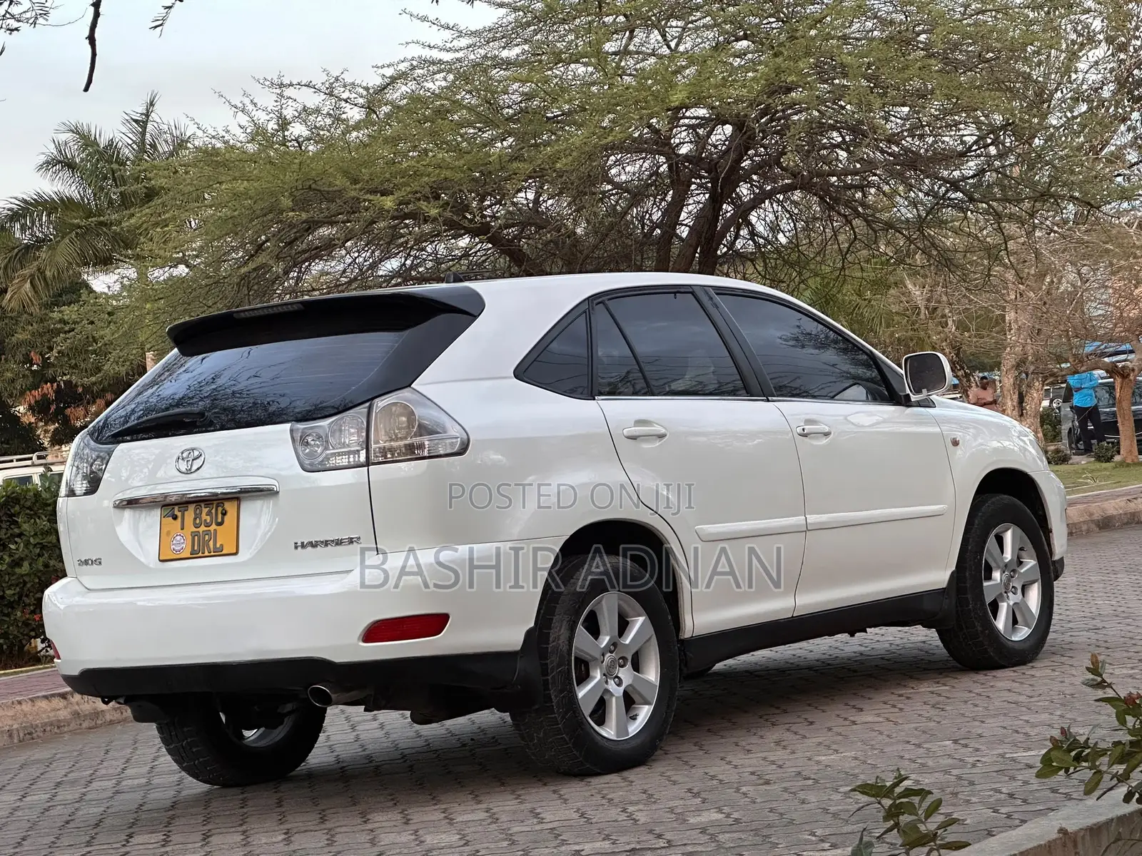 Toyota Harrier 2.4 2005 White