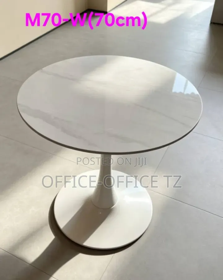 Round Table (Marble)