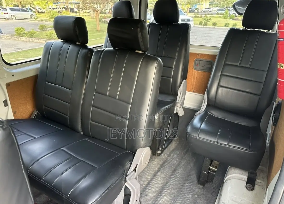 Toyota Quantum 2008 White