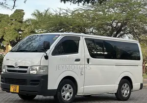 Toyota Quantum 2008 White