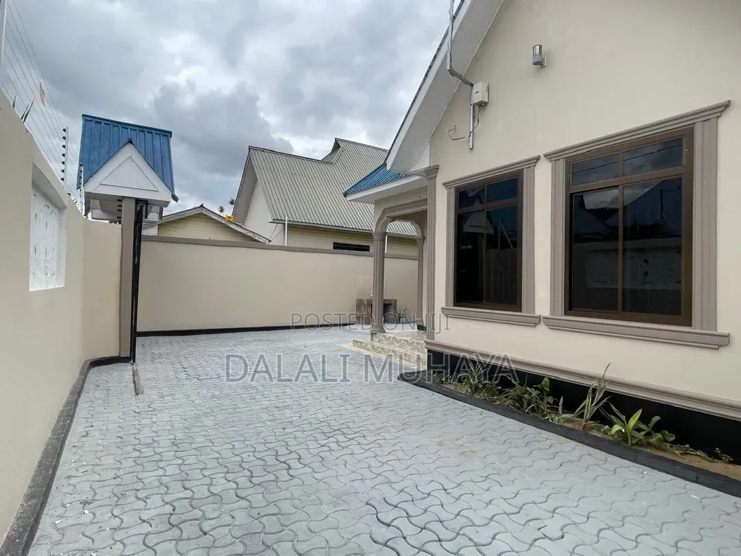4bdrm House in Kanisani, Mbagala for sale