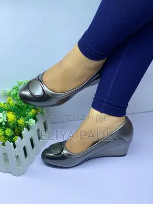 Impo Ladies Low Wedge
