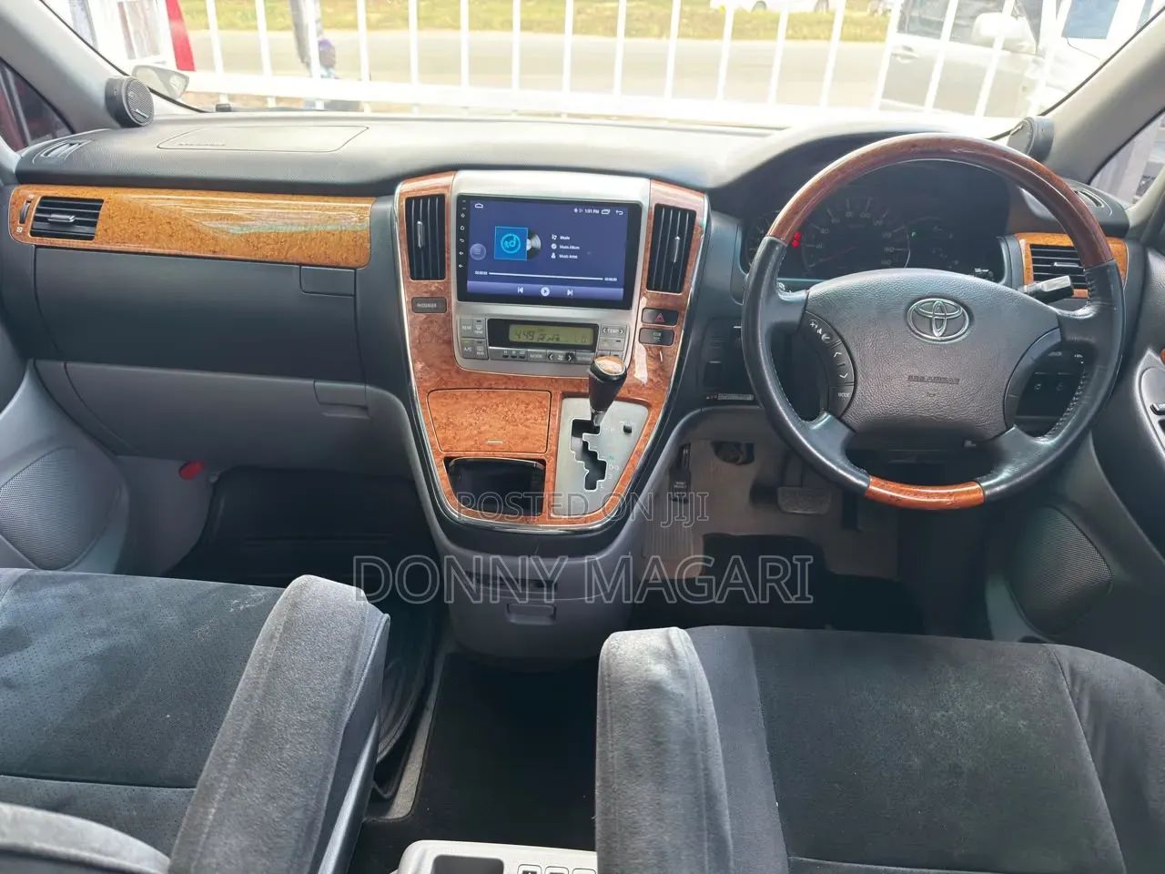 Toyota Alphard 2007 White
