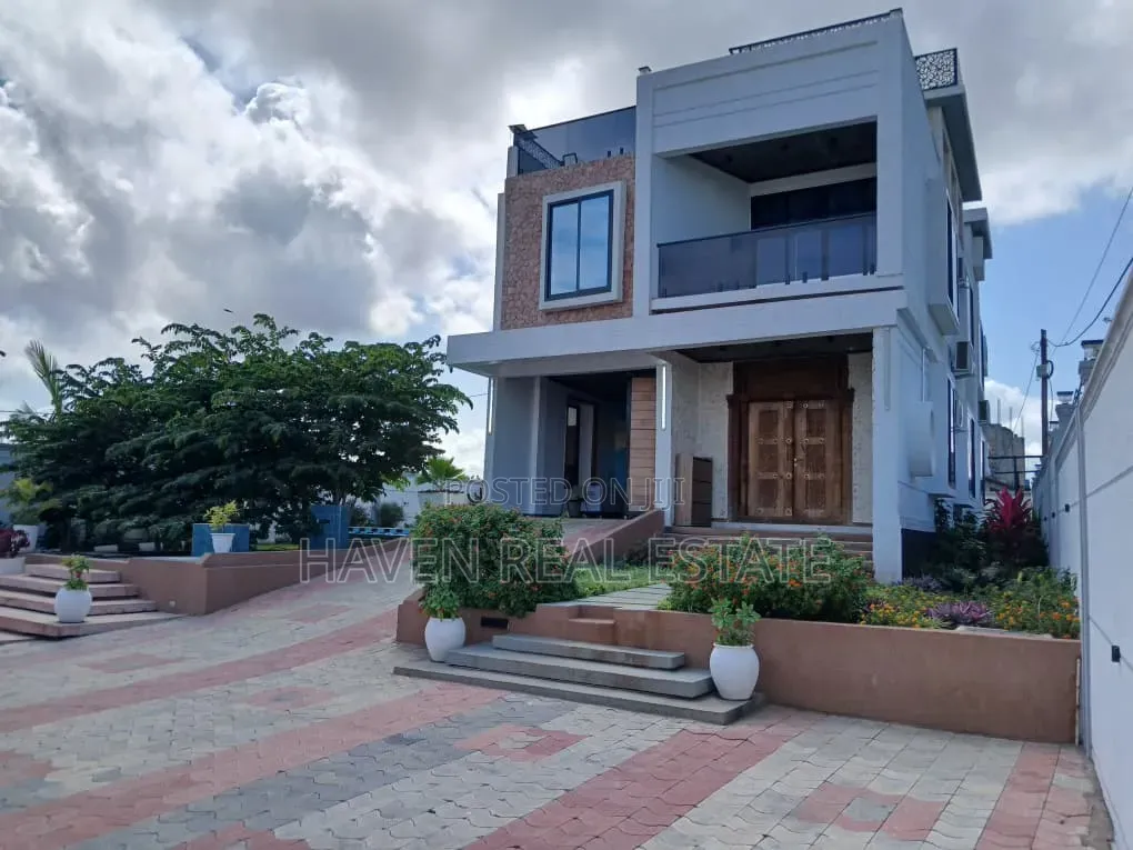 Furnished 3bdrm Villa in Kaskazini A for sale