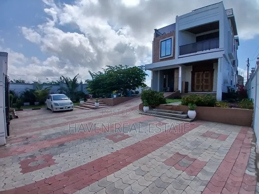 Furnished 3bdrm Villa in Kaskazini A for sale