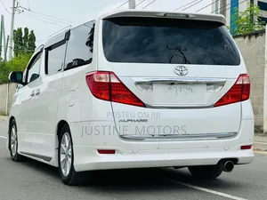 Toyota Alphard 2.4 Petrol AWD 2008 White