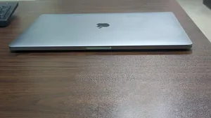 Laptop Apple MacBook Pro 2019 32GB Intel Core i7 SSD 256GB