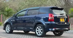 Toyota Wish 2004 Blue