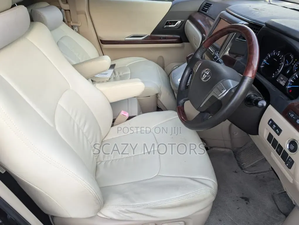 Toyota Vellfire 2008 Maroon