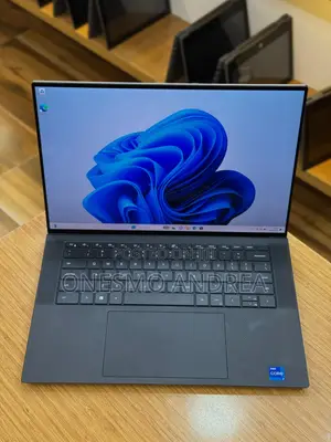 Laptop Dell Precision 5570 32GB Intel Core i7 SSD 512GB