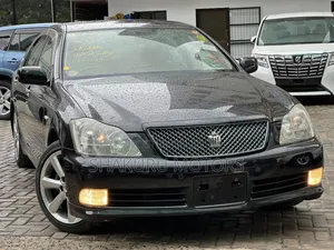 Toyota Crown Royale 2005 Black