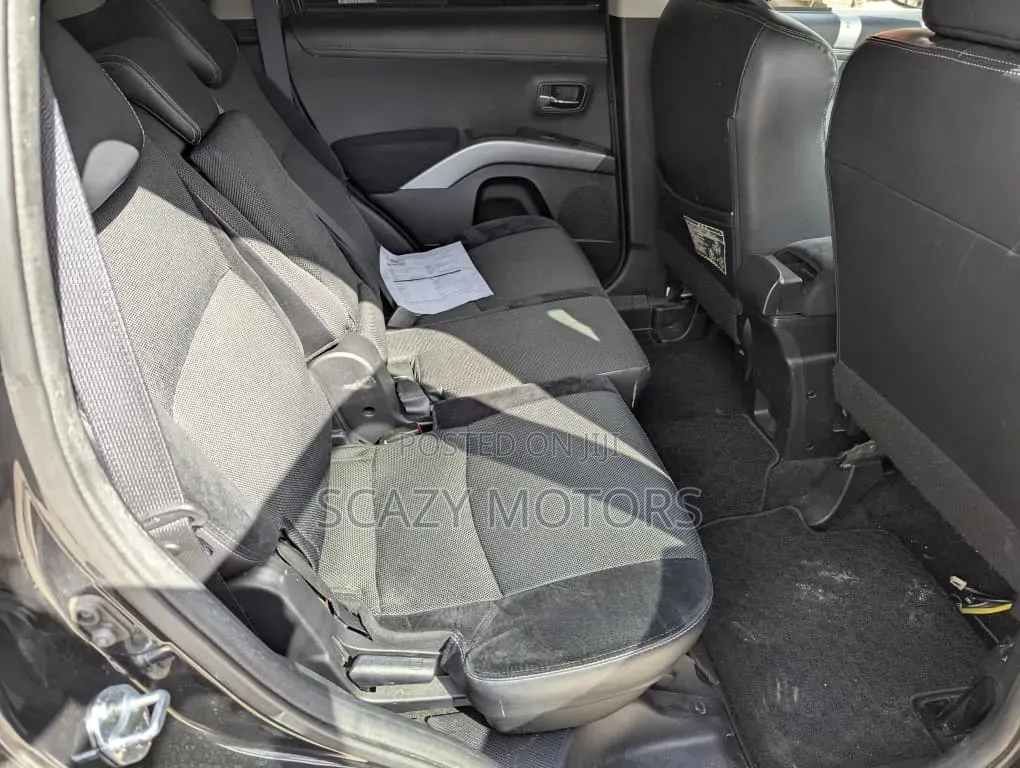 Mitsubishi Outlander 2010 Black