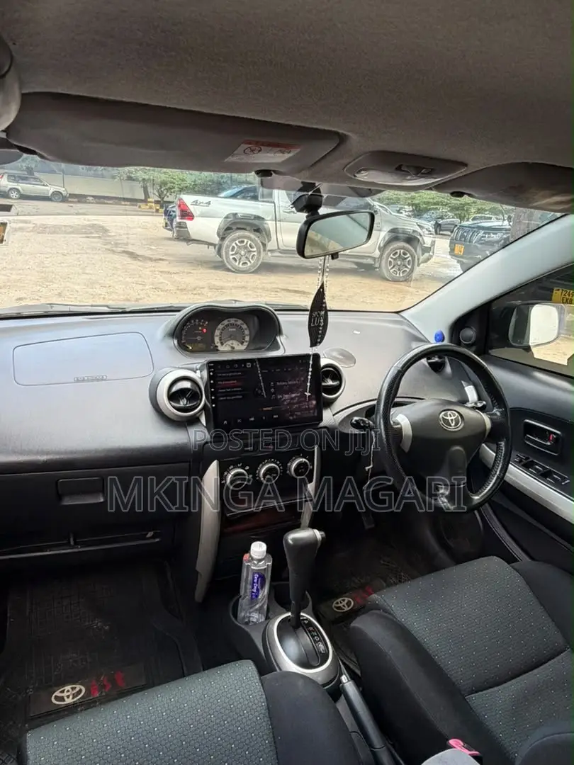Toyota IST 2006 Black