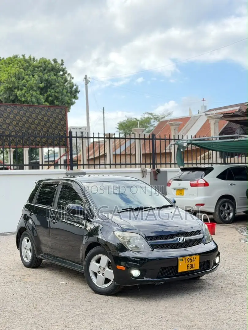 Toyota IST 2006 Black