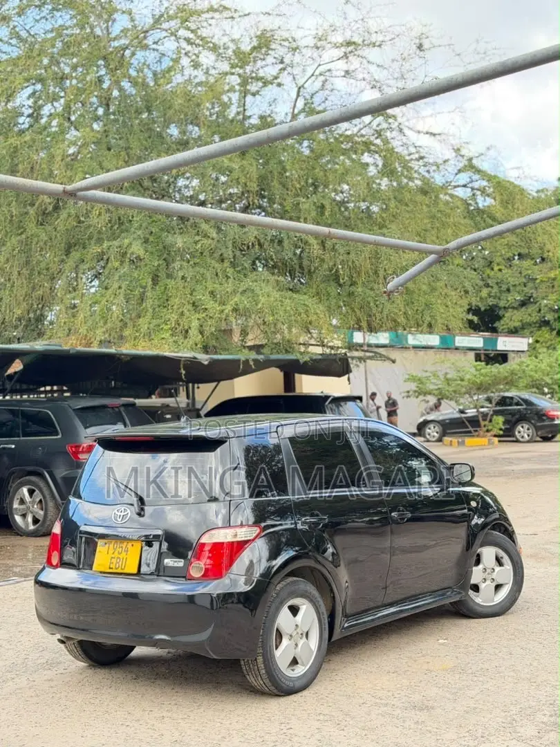 Toyota IST 2006 Black