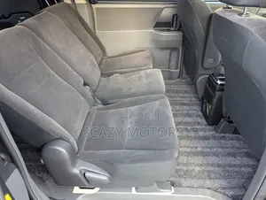 Toyota Noah 2010 Gray