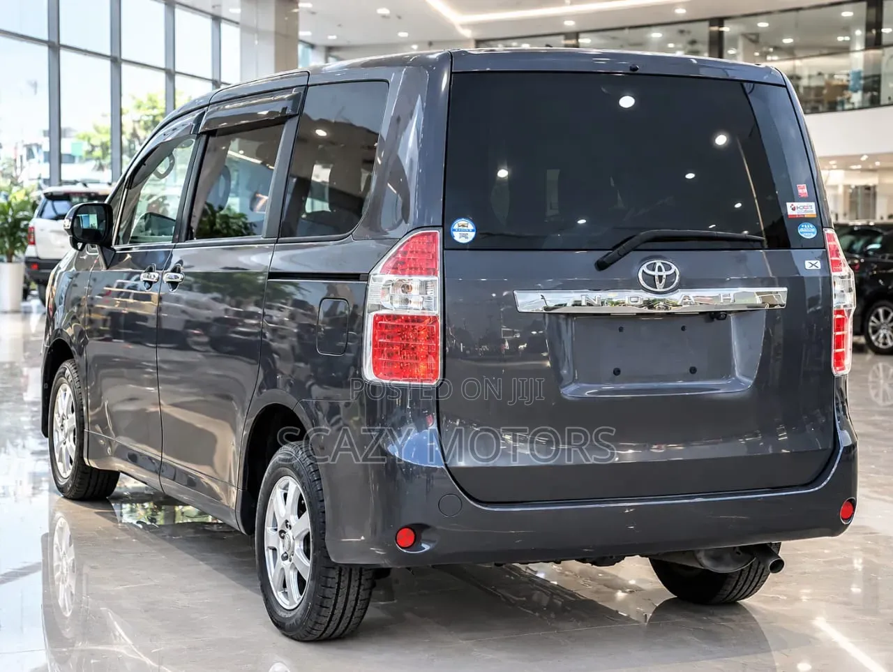 Toyota Noah 2010 Gray