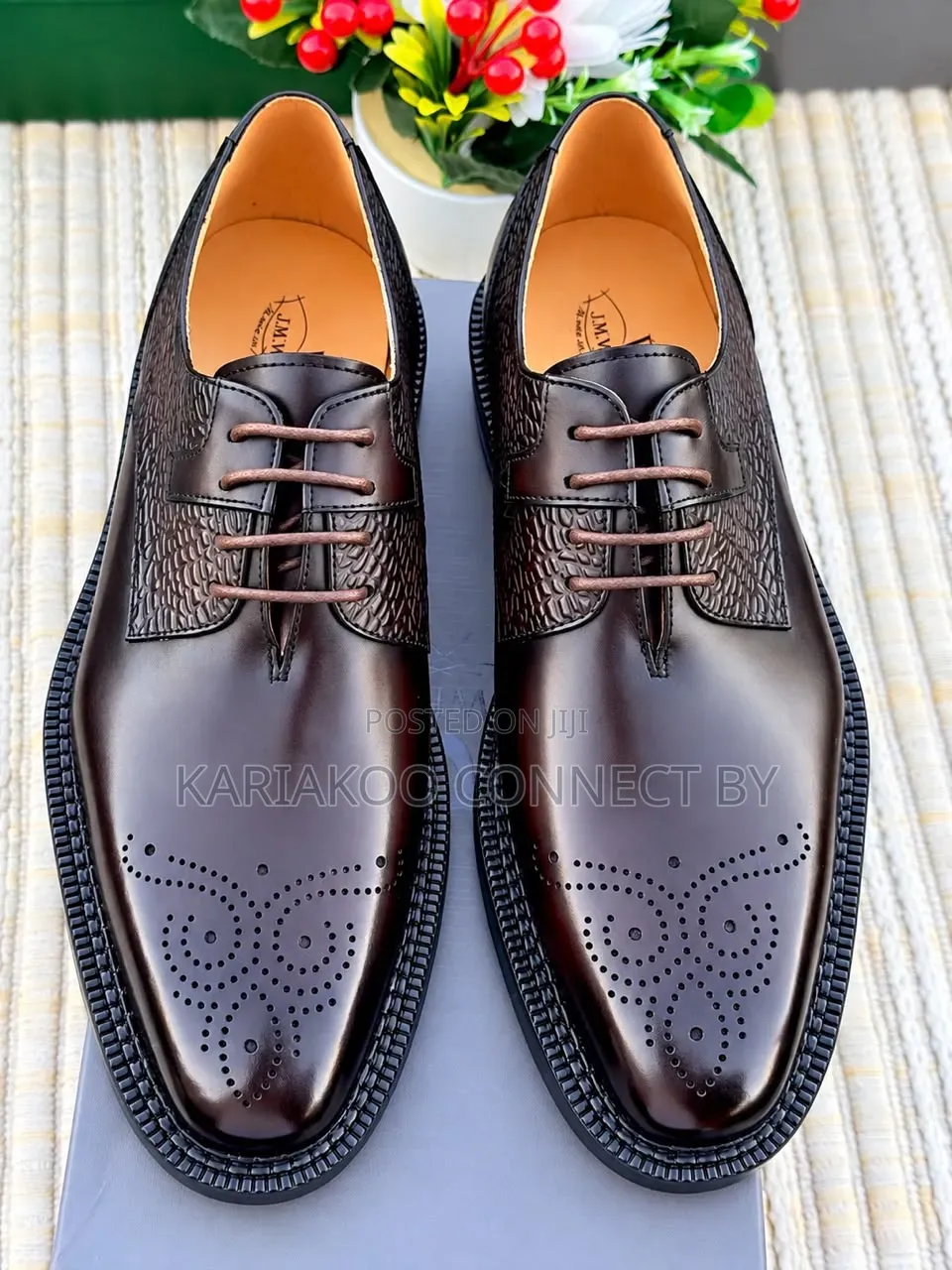 ​Louis Vuitton Men's Executive Brogue Medallion Derby Shoes