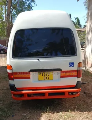 Toyota HiAce 2001