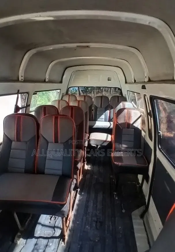 Toyota HiAce 2001