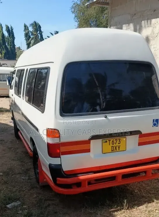 Toyota HiAce 2001