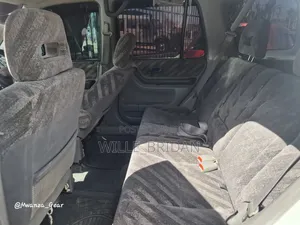 Honda CR-V 2000 White
