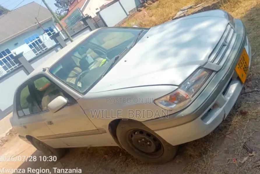 Toyota Premio 2001 White