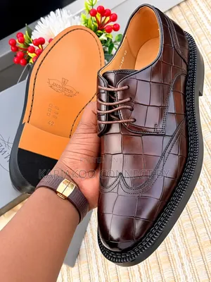 Men's Executive Wingtip Crocodile Pattern Leather Shoes