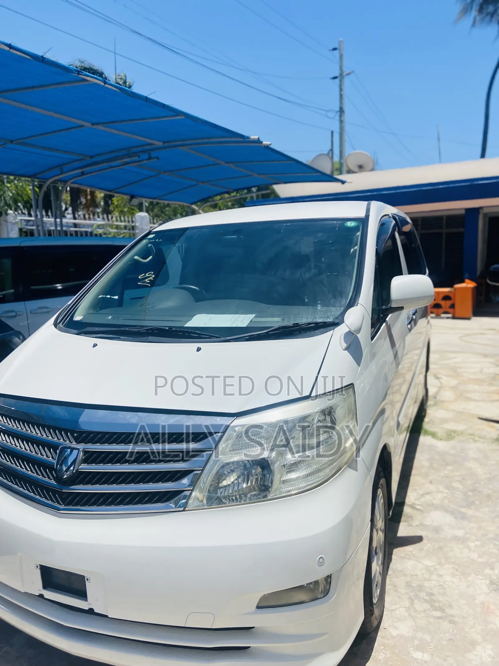 Toyota Alphard 2.4 Hybrid AWD 2005 White