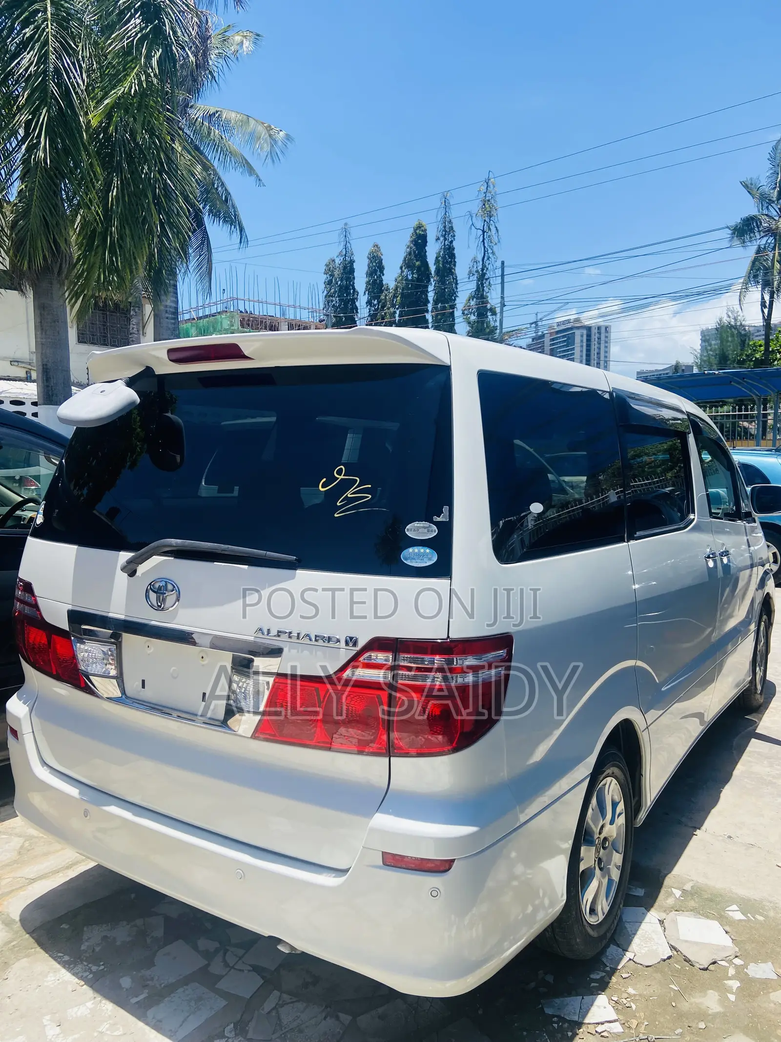 Toyota Alphard 2.4 Hybrid AWD 2005 White