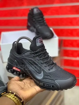 nike Stravion Men’s Shoes—usikose!