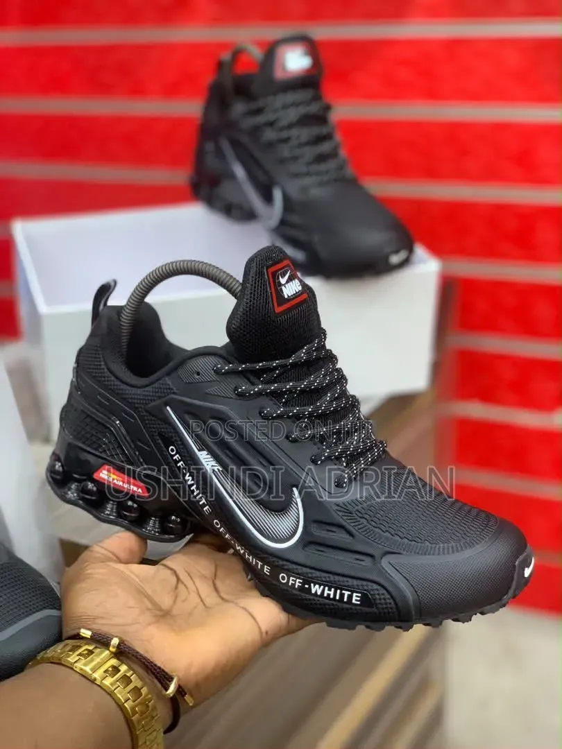 nike Stravion Men’s Shoes—usikose!