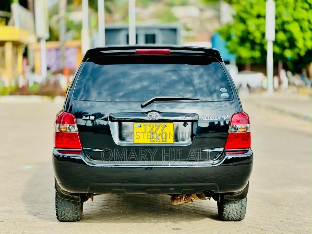 Toyota Kluger 2005 Black