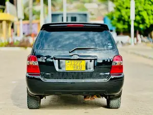 Toyota Kluger 2005 Black