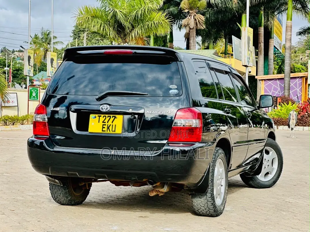 Toyota Kluger 2005 Black