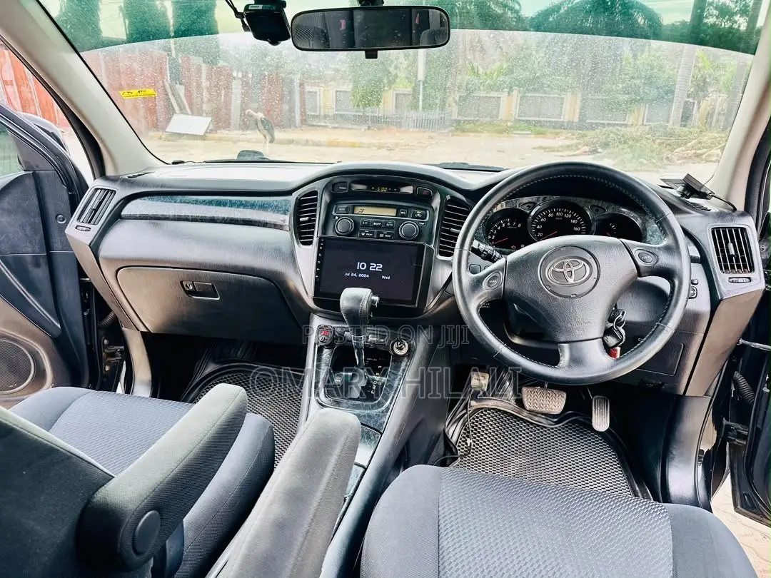 Toyota Kluger 2005 Black