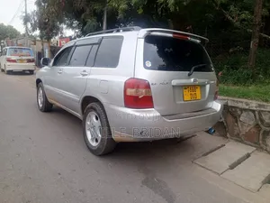 Toyota Kluger 2003 Silver