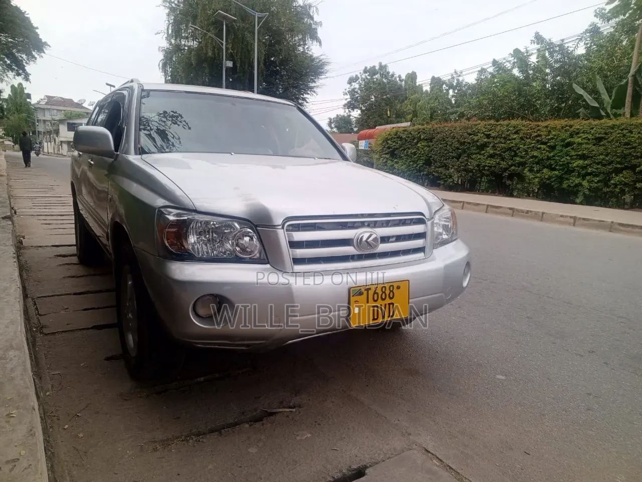 Toyota Kluger 2003 Silver