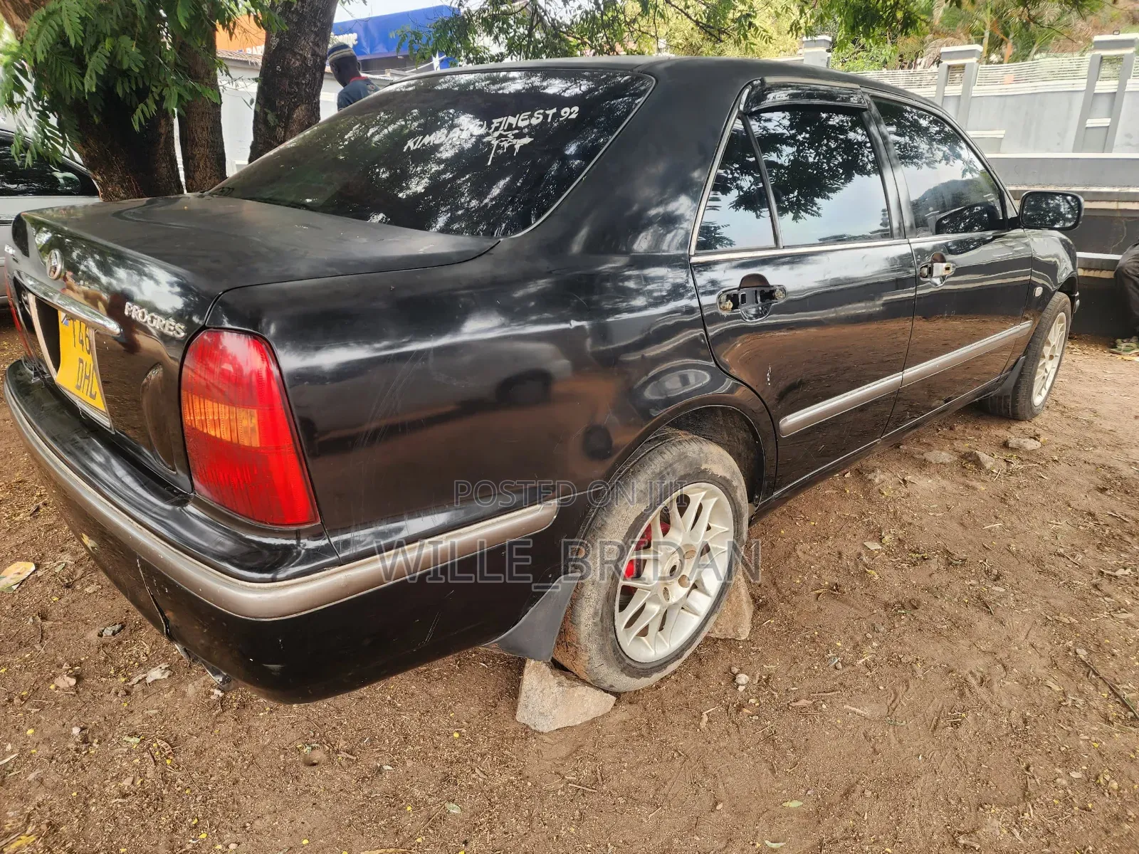 Toyota Progress 2004 Black