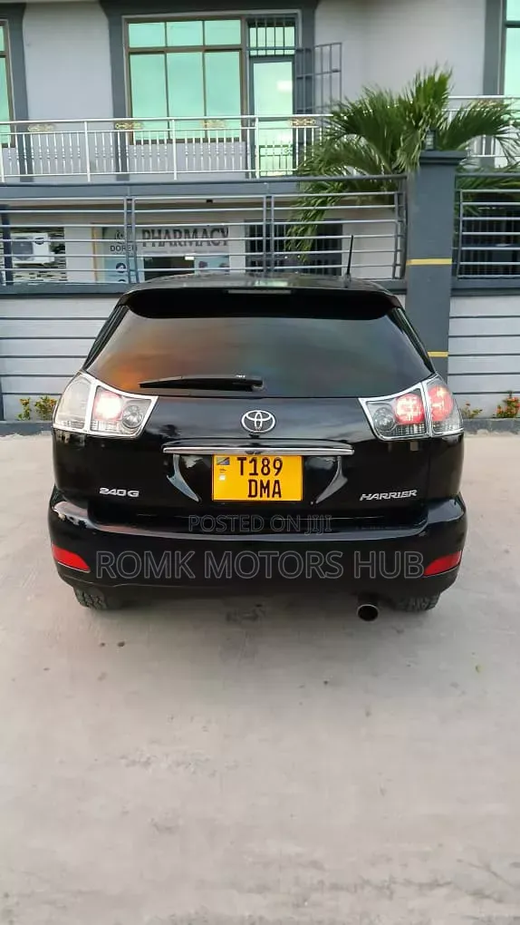 Toyota Harrier 2006 Black