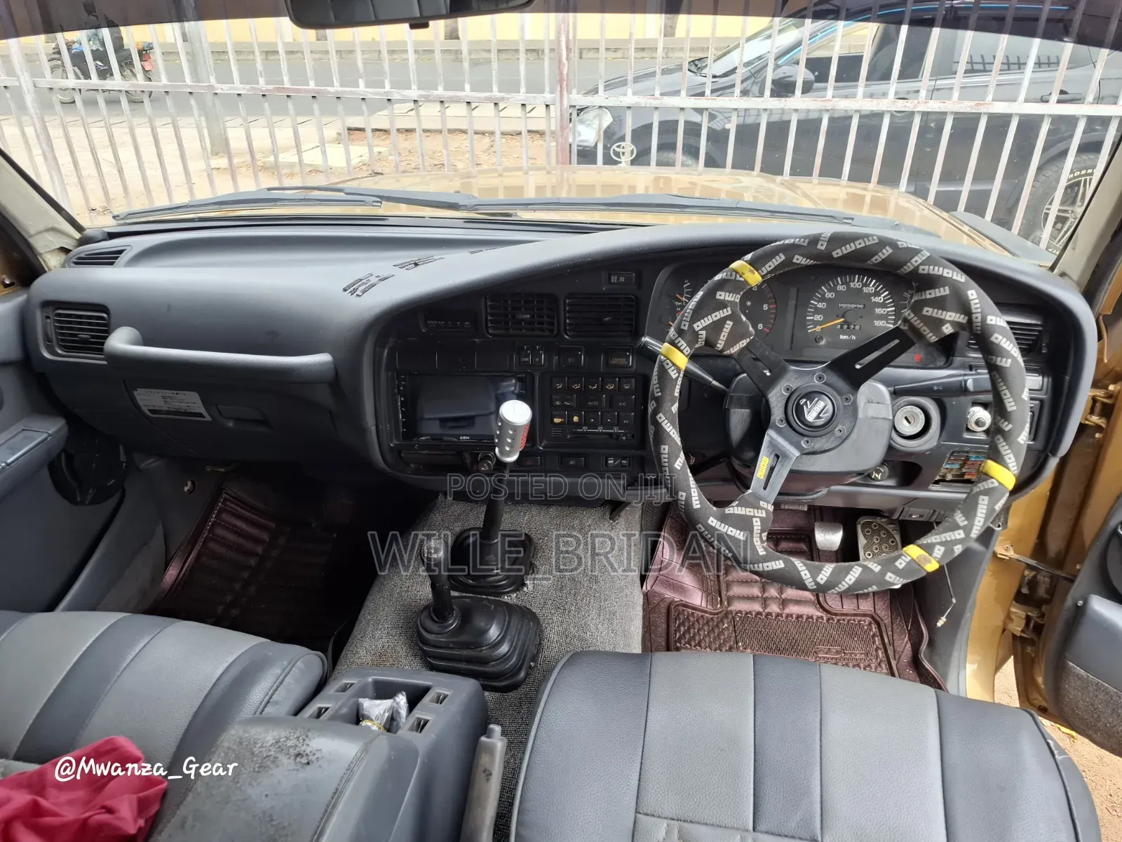 Toyota Land Cruiser 1999 Gold