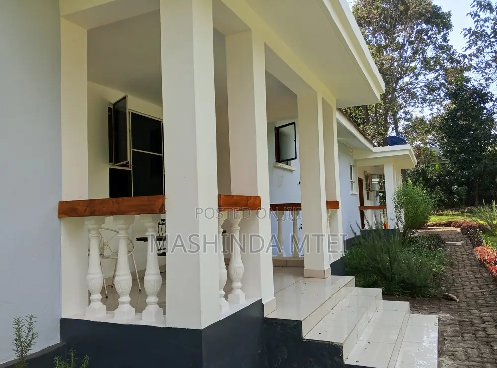 4bdrm House in Ogaden Estate, Tengeru for rent
