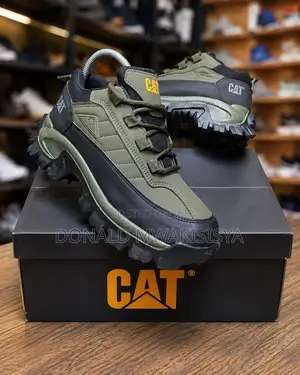 *Cat - Caterpillar Off-Road Sneakers*