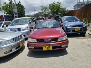 Toyota Carina 2001 Red