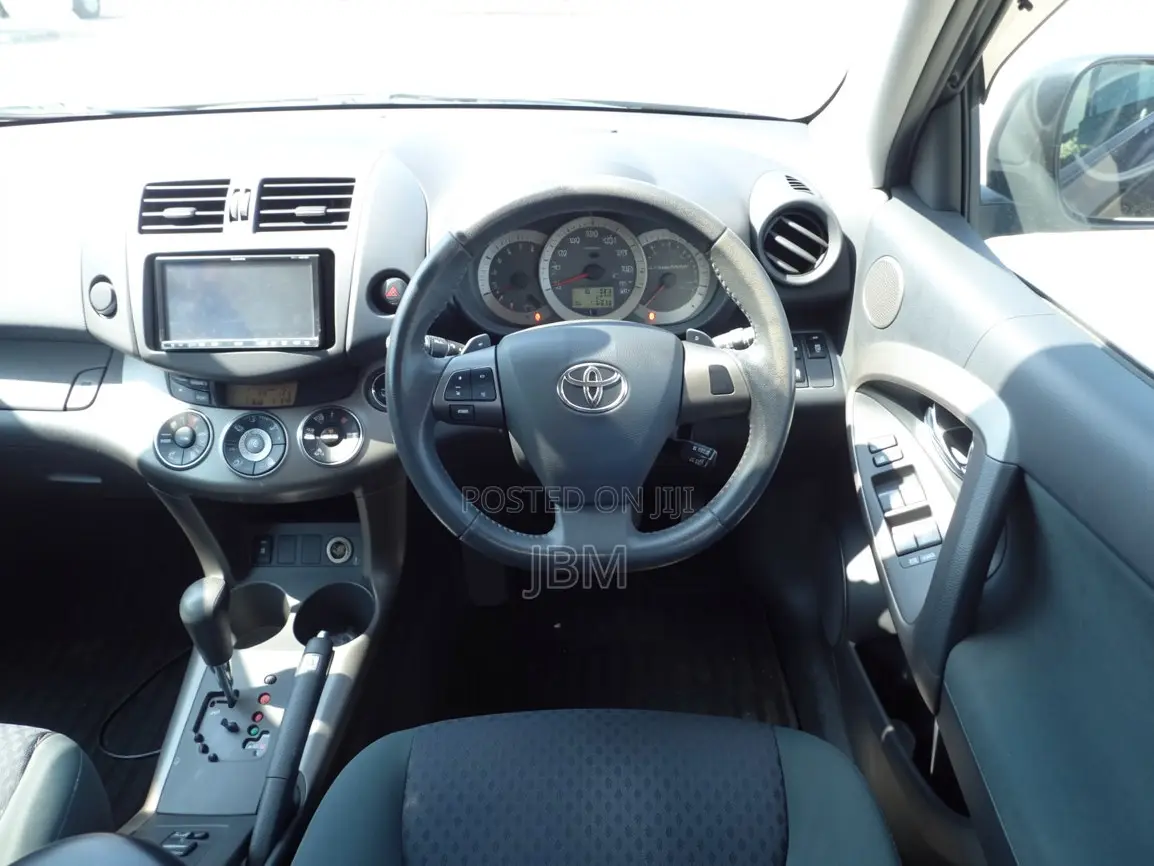 Toyota Vanguard 2011 Black