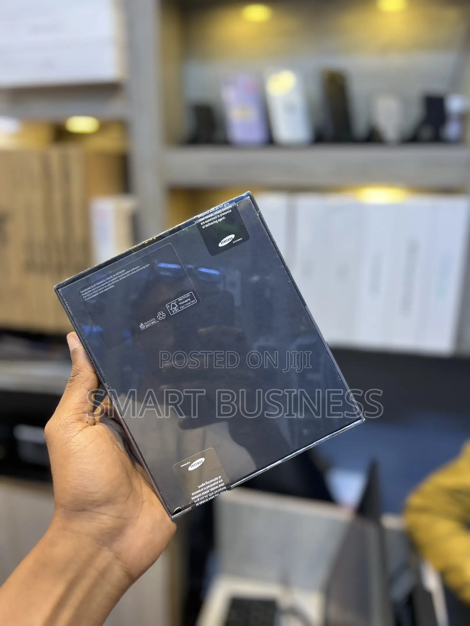 New Samsung Galaxy Z Fold4 256 GB Black