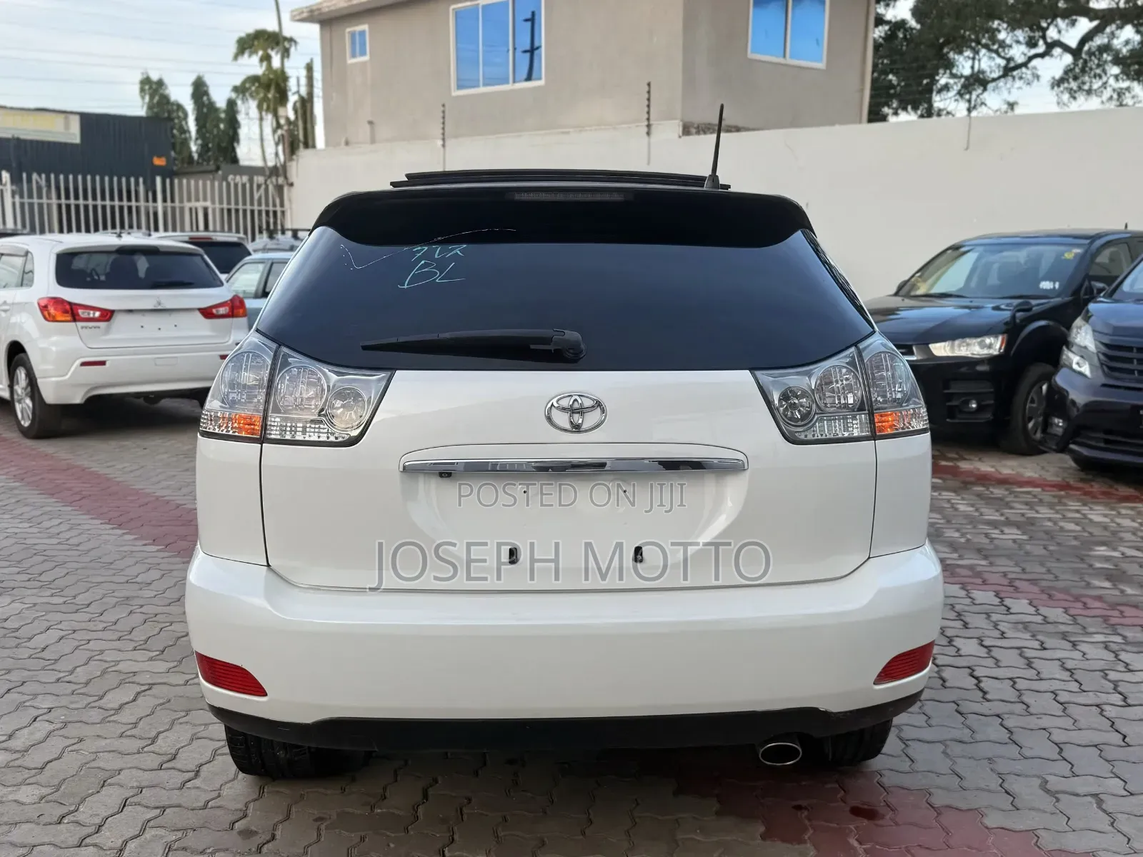 Toyota Harrier 2.4 2009 White