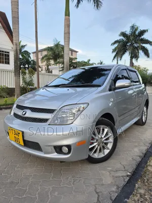 Toyota IST 2006 Silver