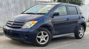 Toyota IST 2004 Blue