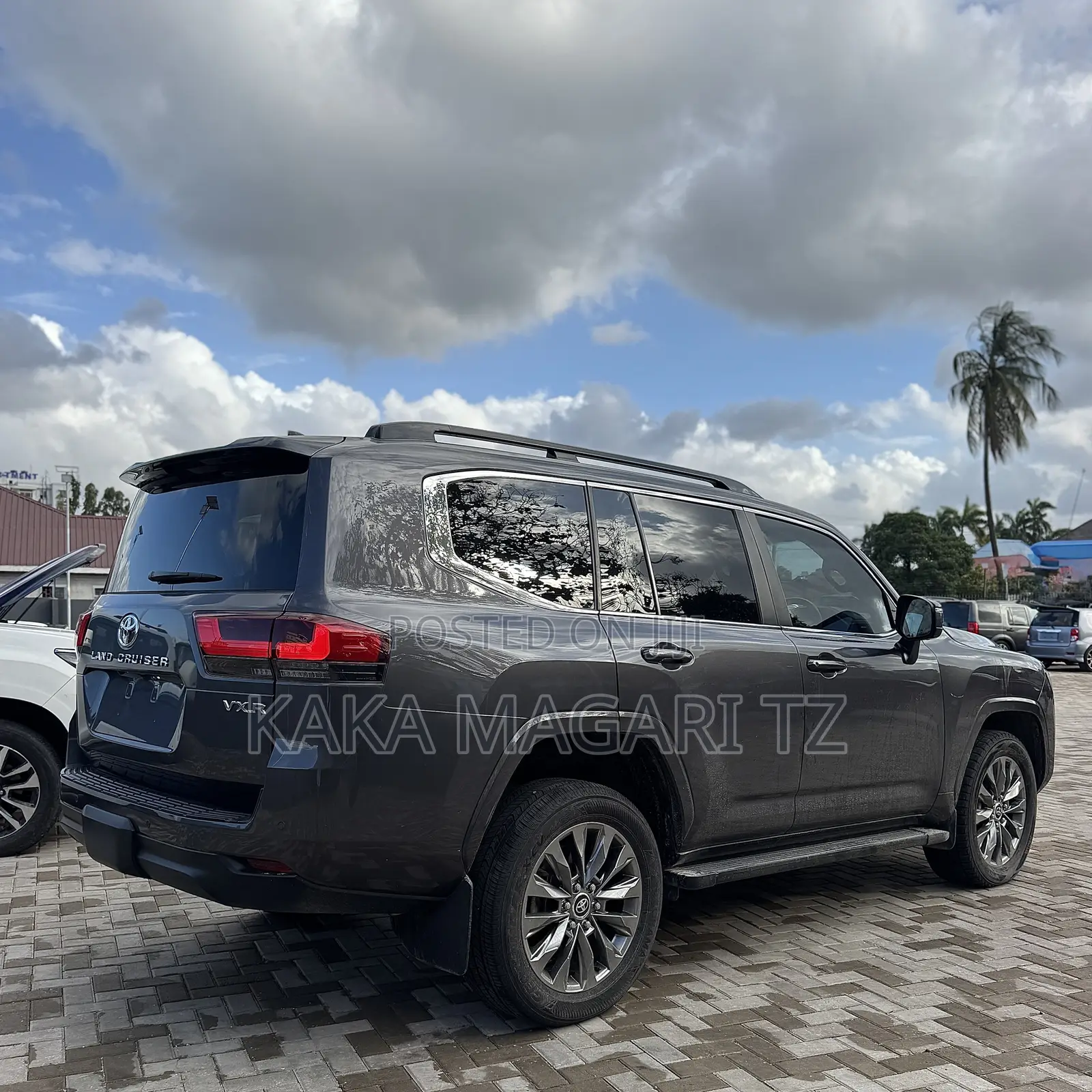 New Toyota Land Cruiser 2024 Gray